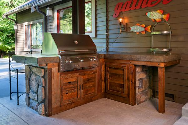 Clyde Hill Custom Outdoor Kitchen